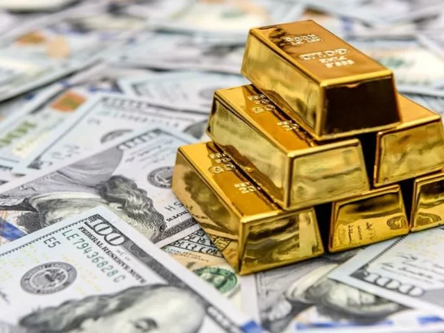 قیمت طلا، سکه و دلار امروز شنبه ۳۰ دی ۱۴۰۲/ شیب تند کاهش قیمت‌ها